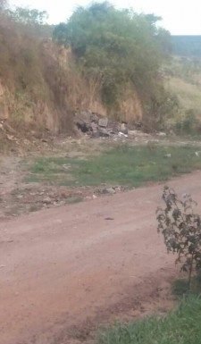 Quando faz sol muita poeria, quando chove muita lama é assim que vivem dezenas de Entrerrienses