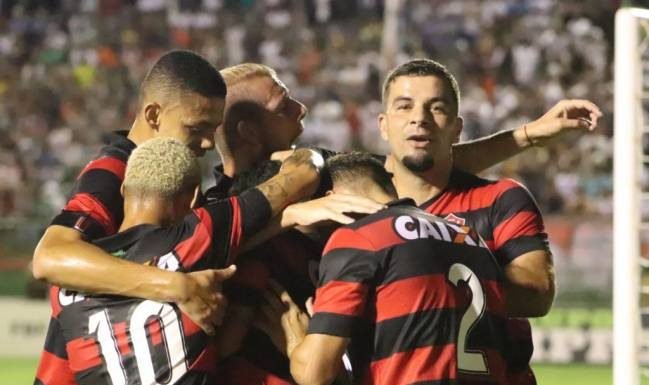 Vitória vence América-MG por 1×0