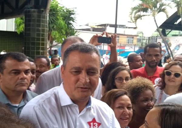 RUI-COSTA-VOTANDO