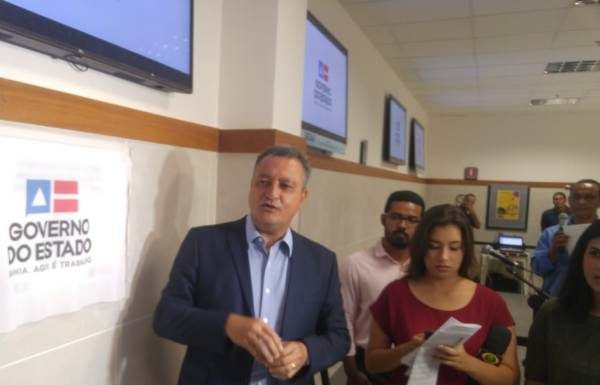 ‘Os criminosos também não gostaram’, diz Rui ao rebater oposição sobre PMs no CE