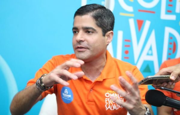 ACM Neto volta a defender Kannário e diz que PM não estava quando o trio passou