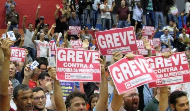 Prefeitura de Alagoinhas apresenta nova proposta a sindicatos; assembléia de servidores discute a proposta