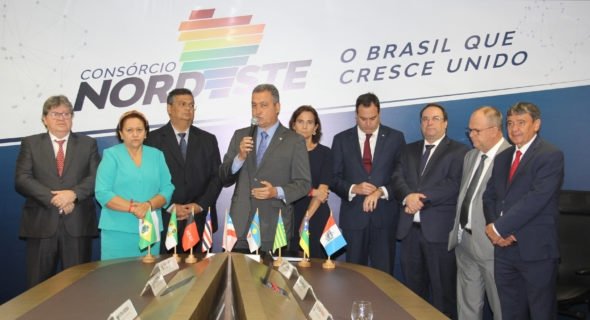 Rui e outros quatro governadores do Nordeste participam de debate sobre Consórcio em São Paulo