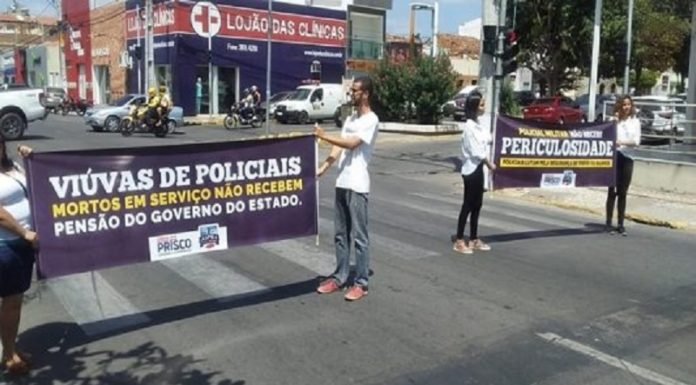 Diante de insatisfação de policiais e bombeiros com o governo do estado, ASPRA realiza assembleia amanhã(08) em Salvador