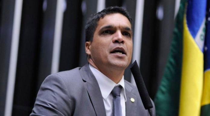 De olho em 2022, Cabo Daciolo tenta recriar partido de Enéas