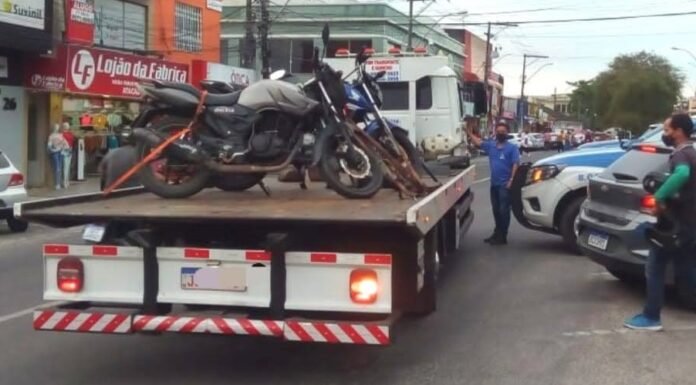 Policia Militar realiza Operação Trânsito Seguro em Alagoinhas; motocicletas são apreendidas durante ação