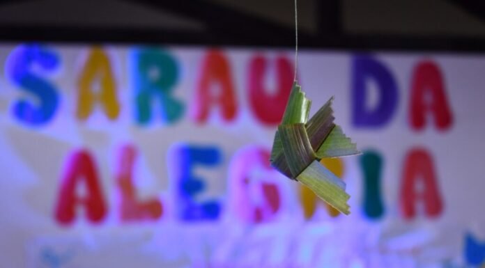 Sarau da Alegria revela talentos e aumenta autoestima dos assistidos da Unidade de Acolhimento para Pessoas em Situação de Rua