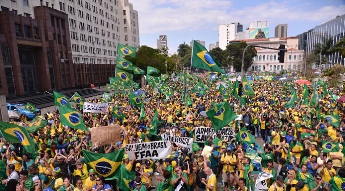 Contra resultado das urnas, capitais brasileiras passam por novo dia de protestos