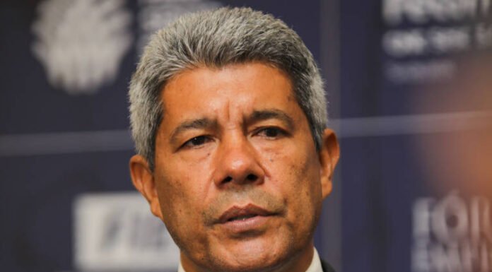 Governador segue medida nacional e assina decreto que vai elevar preço da gasolina e do etanol em junho na Bahia