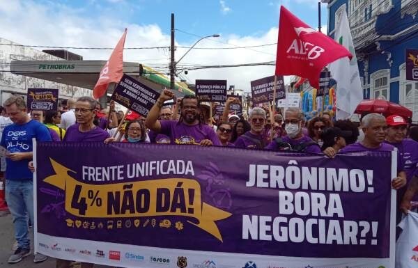 APLB convoca professores da rede estadual de ensino para ato com paralisação na próxima quinta-feira(27)
