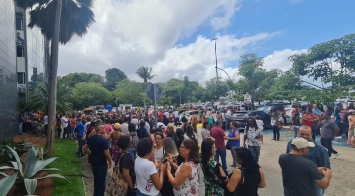 ALBA: Professores da rede estadual decretam greve em meio a votação dos precatórios