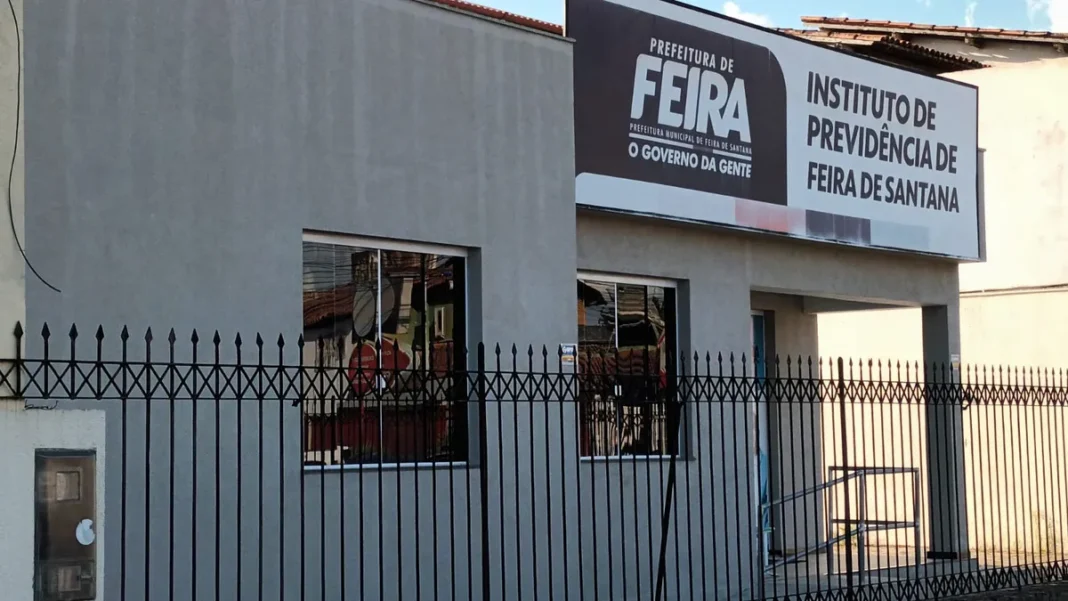 Colbert-Martins-deixa-prefeitura-de-Feira-com-divi0130063600202412241045-ScaleDownProportional