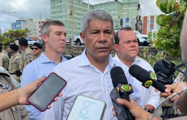 Jerônimo Rodrigues se empenha para que cidades adotem ônibus elétricos