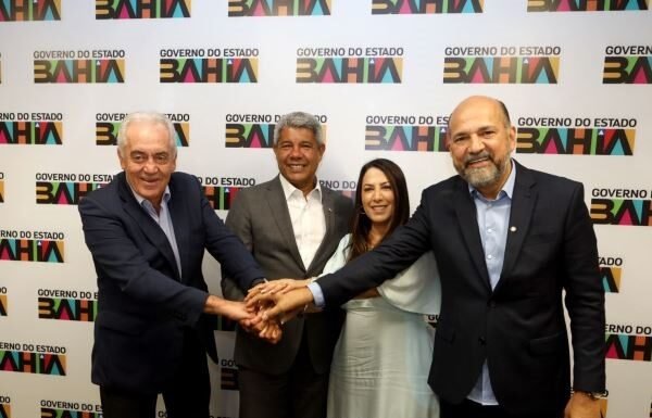 Prefeitos aliados de ACM Neto passam a apoiar Jerônimo em 2026