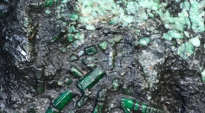 Leilão de esmeralda encontrada na Bahia terá lance inicial de R$ 100 milhões