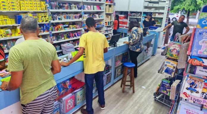 Procon divulga lista de materiais que não podem ser exigidos pela escola