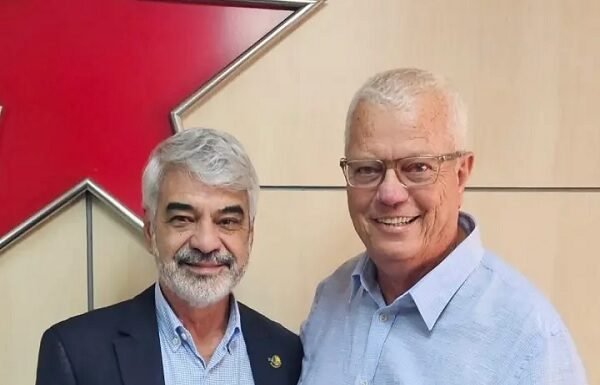 Senador Humbeto Costa é o novo presidente nacional do PT