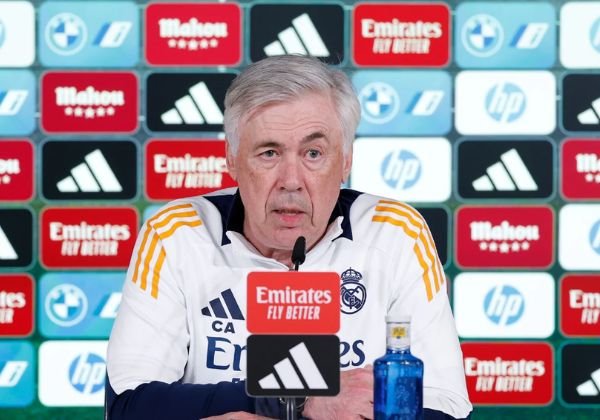 Carlo-Ancelotti-Victor-Carretero-Real-Madrid-CF.jpg