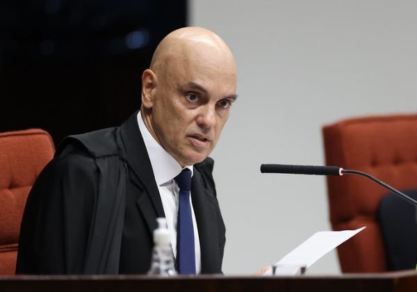 Alexandre-de-Moraes_sessao-Bozo (1)