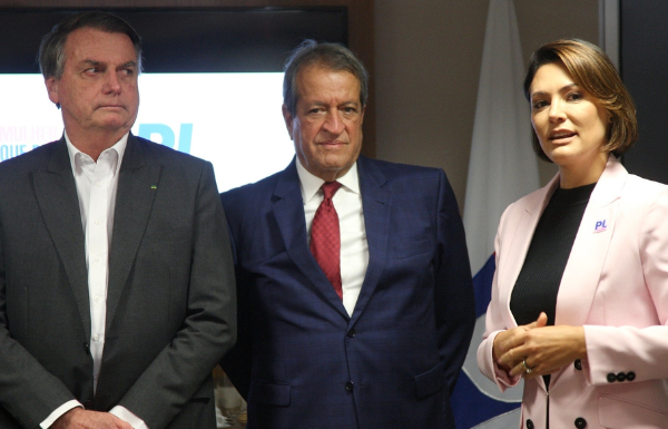 Valdemar diz que decisão sobre candidatura de Michelle caberá a Bolsonaro