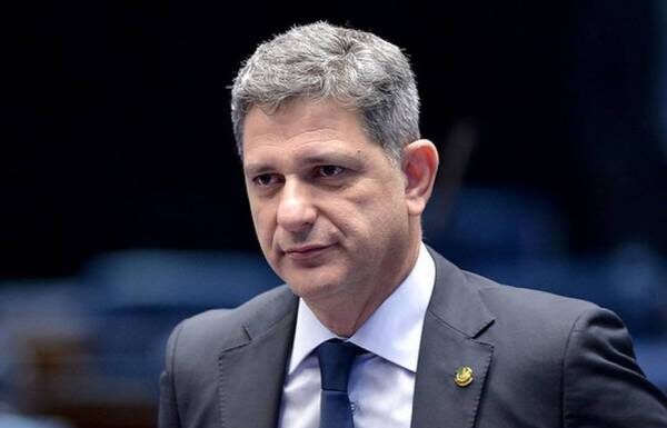 Líder do PT defende apoio da sigla à CPI do INSS, mas não como disputa e palanque eleitoral