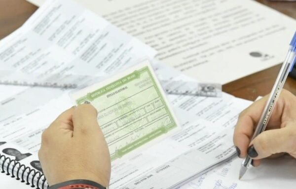 Mais de 260 mil eleitores na Bahia correm risco de ter título cancelado
