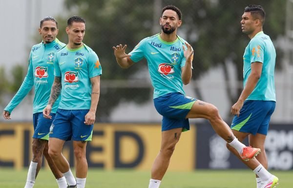 De olho no Paraguai, Ancelotti faz testes no ataque da Seleção Brasileira