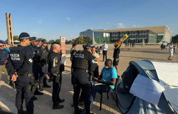 Moraes proíbe acampamentos em raio de 1 km da Praça dos Três Poderes e quartéis