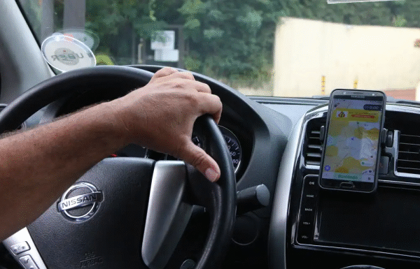 Lula sanciona crédito consignado para trabalhadores CLT e inclui motoristas de aplicativo