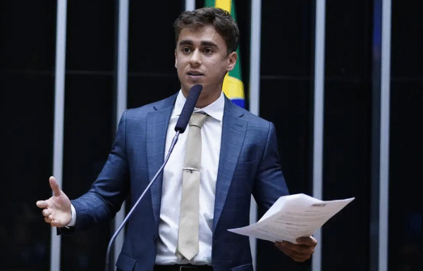 STF virou assessoria jurídica do governo, diz Nikolas após Moraes manter decreto do IOF