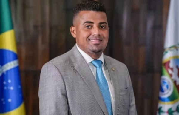 Ex-deputado é preso por lavagem de dinheiro e ligação com facção