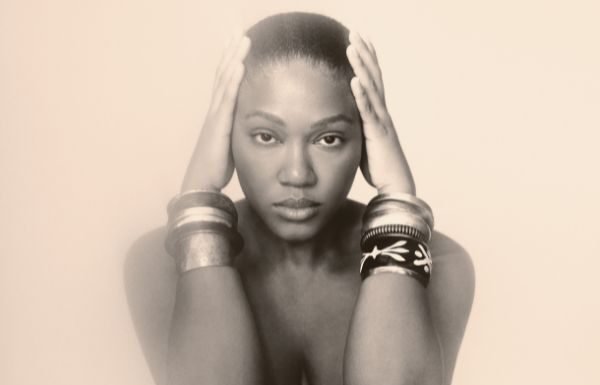 Cantora baiana Luedji Luna é indicada ao Grammy Latino 2025