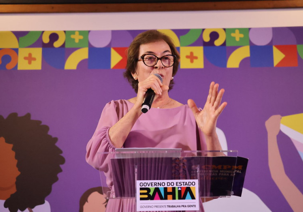 Secretaria-Neusa-Cadore