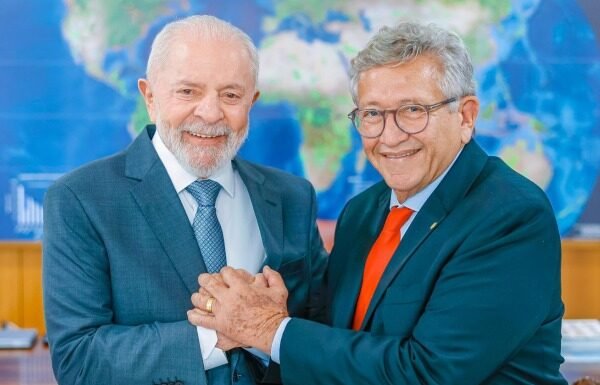 Caetano quer apoio de Lula para implantar tarifa zero em Camaçari