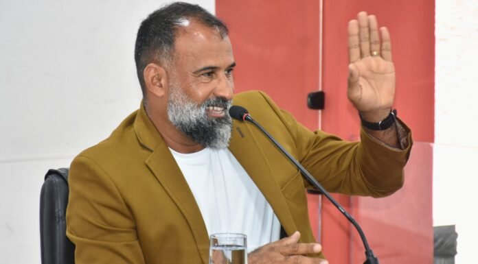 Vereador Cláudio Abiúde propõe vagas de estacionamento para pacientes em fisioterapia e celebra sucesso de evento beneficente