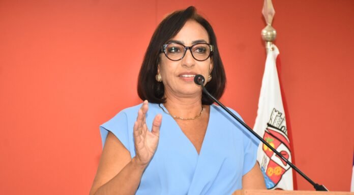 Vereadora Jaldice Nunes denuncia condições da saúde e defende mandato aberto a todos os cidadãos