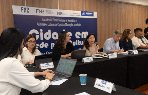 Encontro com gestores de Cultura debate fortalecimento de políticas para o setor