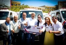 Deputada Ludmilla Fiscina e governador Jerônimo Rodrigues entregam nova ambulância para Pojuca