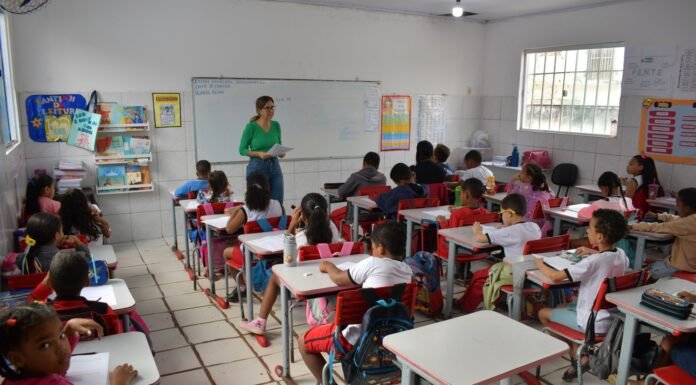 Seduc inicia aplicação do Saeb 2025 em Alagoinhas com plano de apoio e acompanhamento técnico
