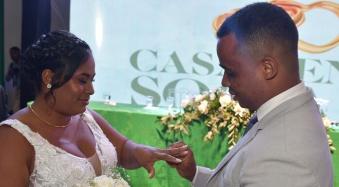 Emoção e amor marcam Casamento Social em Alagoinhas