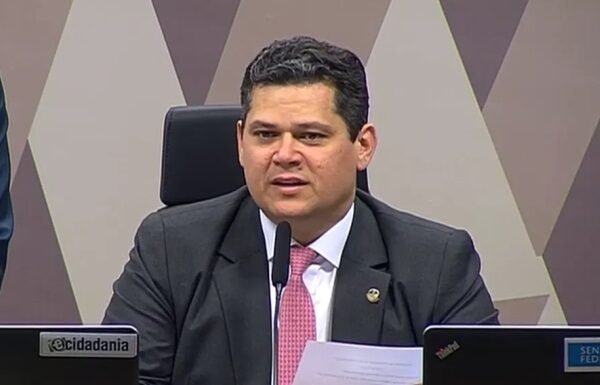 Alcolumbre anuncia instalação da CPI do Crime Organizado no Senado