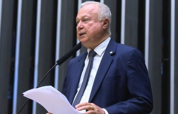 Paulo Azi pauta projeto de lei que classifica tráfico de drogas como terrorismo