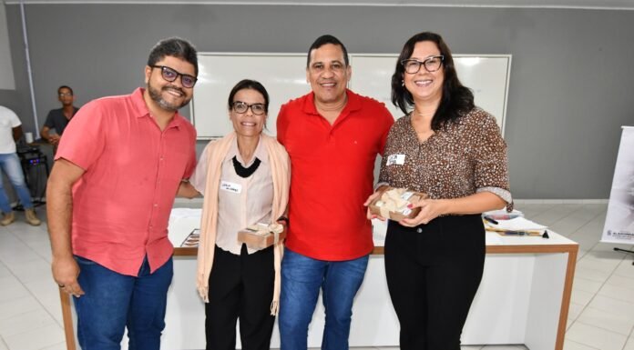 Curso para Delegados e Conselheiros do Orçamento Participativo encerra atividades com intercâmbio acadêmico e avaliação participativa