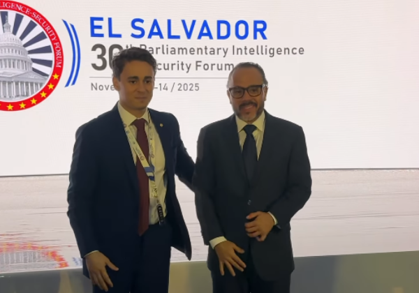 nikolas-ferreira-em-el-salvador