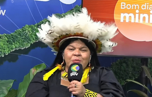 Sônia Guajajara anuncia plano paraSônia Guajajara anuncia plano para acabar com conflitos em terras indígenas da Bahia