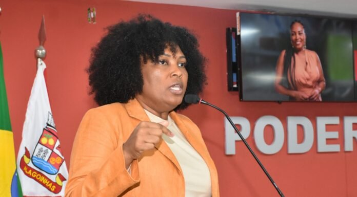 Vereadoras destacam o papel social da capoeira e propõem lei de valorização dos mestres da cultura popular