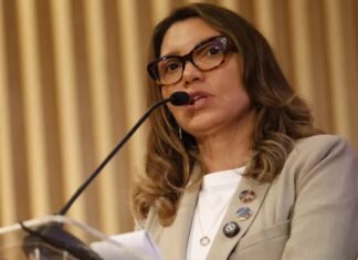 Janja reage após a escola de samba que homenageou Lula ser rebaixada: ‘Covardes’