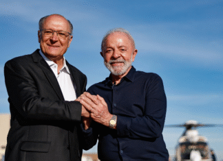 Geraldo Alckmin diz que deve repetir chapa com Lula se for convocado