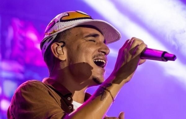 Show de João Gomes marca abertura do Festival de Arembepe 2026