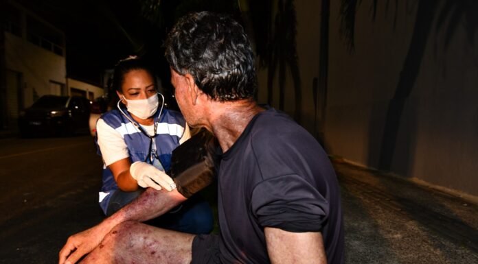 Consultório na Rua realiza rondas noturnas e amplia assistência à população vulnerável